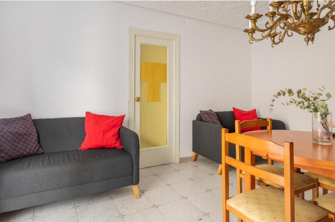 Holiday&Vacations Apartment On The Beach Valencia Exteriör bild